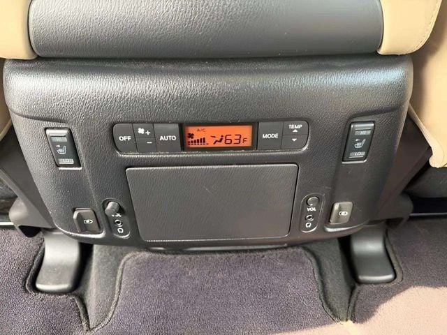 2020 Nissan Armada Platinum Photo in Lynchburg VA 24502