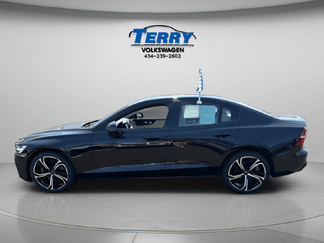 2024 Volvo S60 B5 Plus Dark Theme Photo in Lynchburg VA 24502