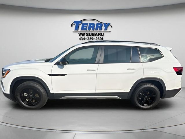 2025 Volkswagen Atlas 2.0T Peak Edition Photo in Lynchburg VA 24502