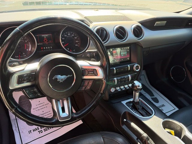 Pre-Owned 2018 Ford Mustang EcoBoost Premium - photo - 9