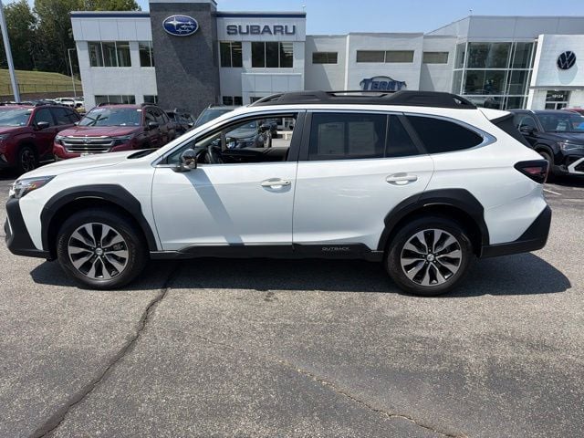 Pre-Owned 2024 Subaru Outback Limited - photo - 2