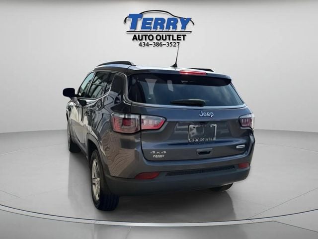 Pre-Owned 2024 Jeep Compass Latitude - photo - 1