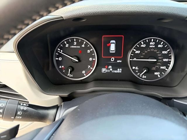 Pre-Owned 2025 Subaru Forester Limited - photo - 12