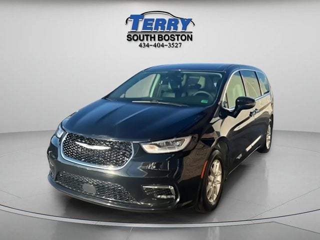 Pre-Owned 2024 Chrysler Pacifica Touring L - photo - 3