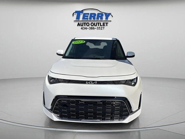 Pre-Owned 2023 Kia Soul GT-Line - photo - 6