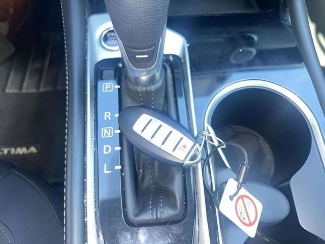 Pre-Owned 2023 Nissan Altima 2.5 SV - photo - 14