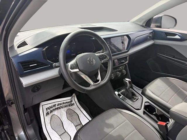Pre-Owned 2024 Volkswagen Taos 1.5T SE - photo - 22