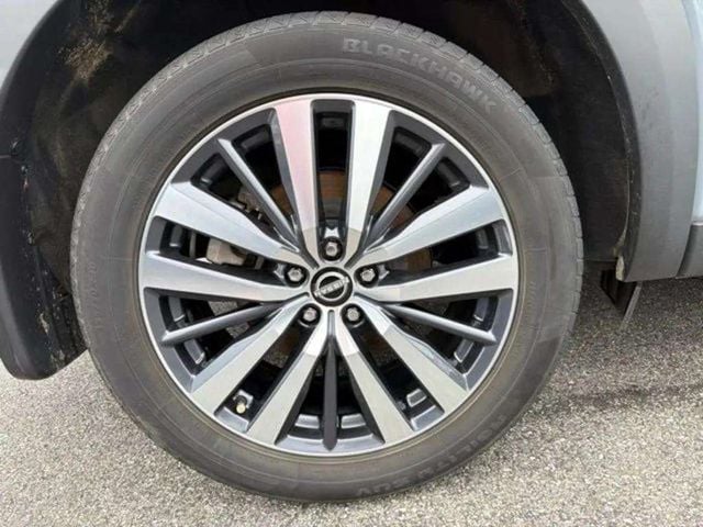 Pre-Owned 2022 Nissan Pathfinder Platinum - photo - 26