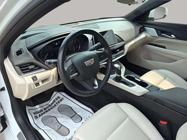 Pre-Owned 2024 Cadillac CT4 Luxury - photo - 3