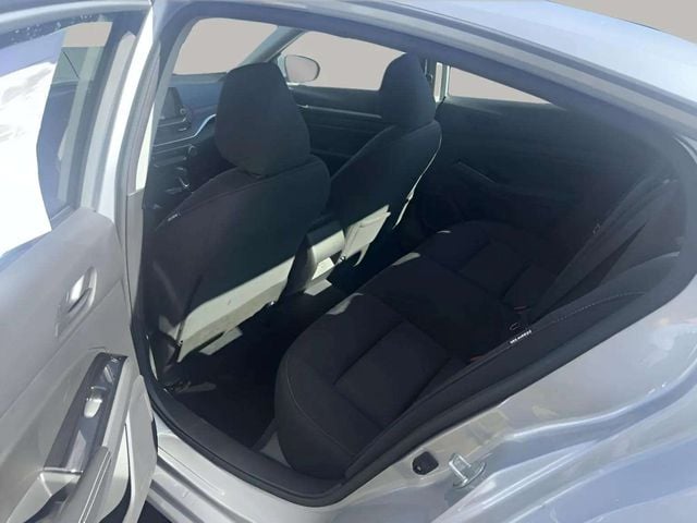Pre-Owned 2023 Nissan Altima 2.5 SV - photo - 15