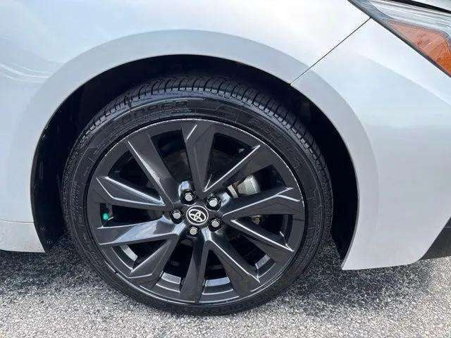 Pre-Owned 2023 Toyota Corolla SE - photo - 12