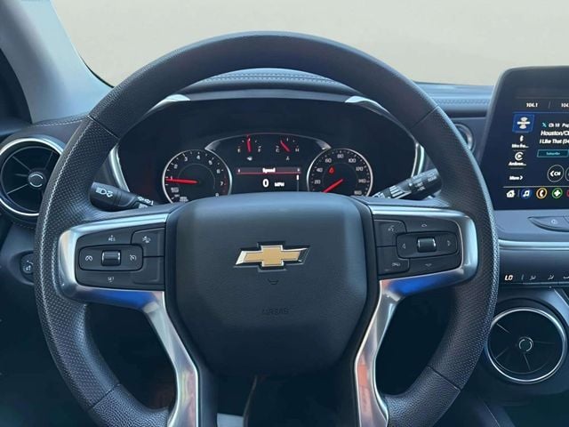 Pre-Owned 2025 Chevrolet Blazer LT - photo - 9