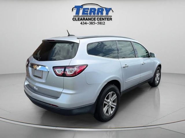 Pre-Owned 2017 Chevrolet Traverse 2LT - photo - 4