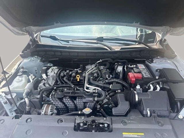 Pre-Owned 2024 Nissan Altima 2.5 SR - photo - 16