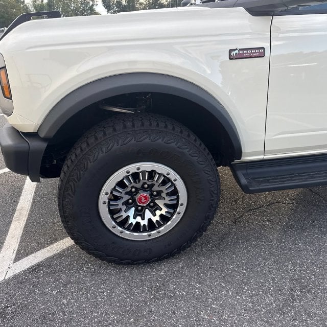 Pre-Owned 2026 Ford Bronco Outer Banks - photo - 9