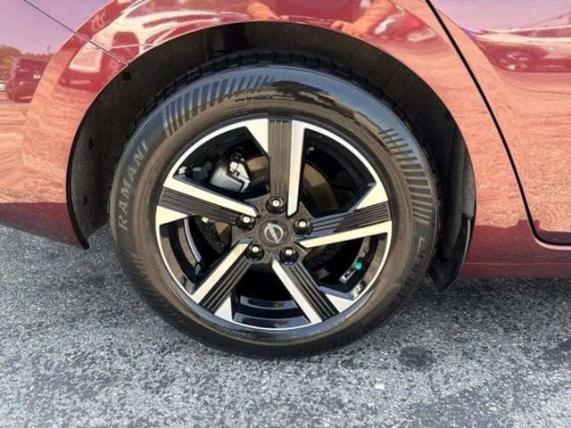 Pre-Owned 2024 Nissan Sentra SV - photo - 10