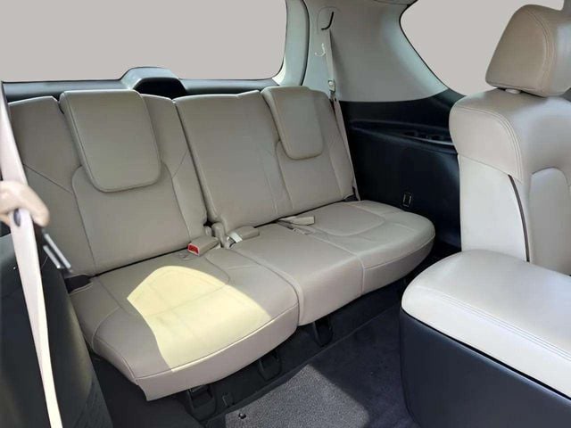 Pre-Owned 2020 Nissan Armada Platinum - photo - 22