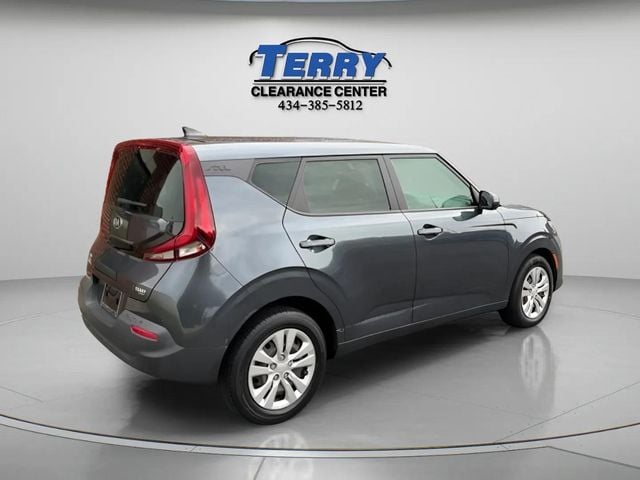 Pre-Owned 2020 Kia Soul LX - photo - 4