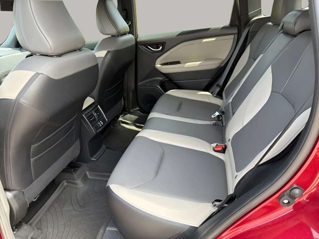 Pre-Owned 2025 Subaru Forester Limited - photo - 16