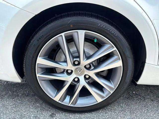 Pre-Owned 2020 Lexus IS 300 - photo - 13