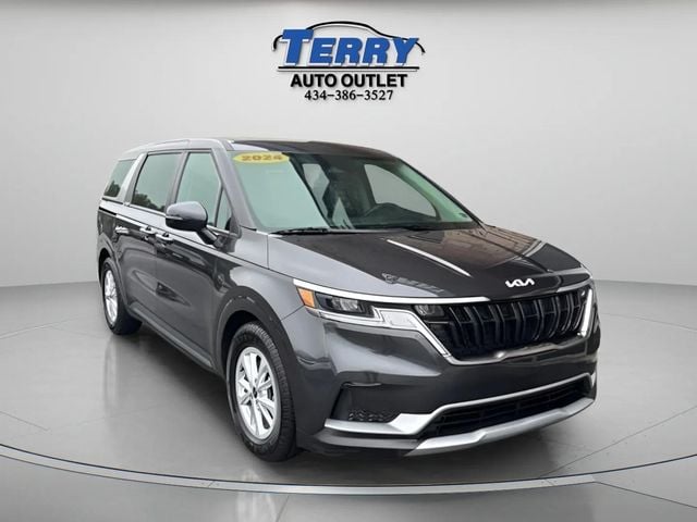 Pre-Owned 2024 Kia Carnival LX - photo - 1