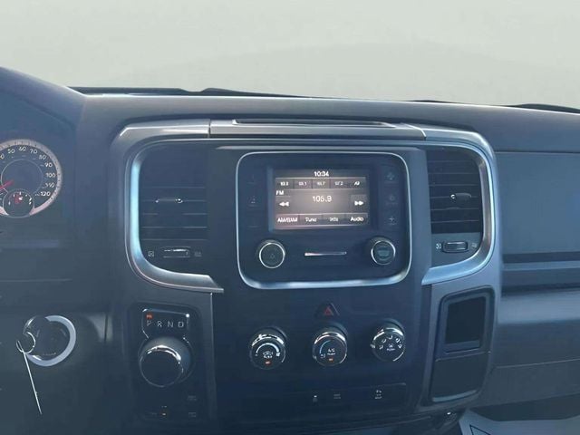 Pre-Owned 2024 Ram 1500 Classic Warlock - photo - 12