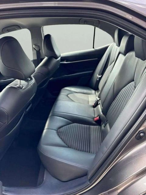 Pre-Owned 2024 Toyota Camry SE - photo - 7
