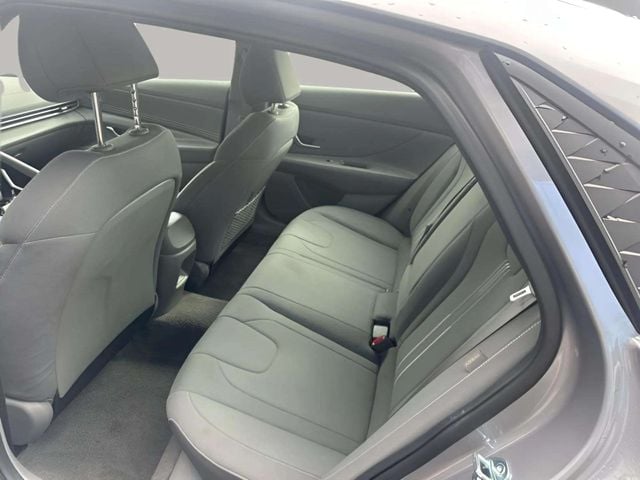 Pre-Owned 2025 Hyundai Elantra SEL Convenience - photo - 10