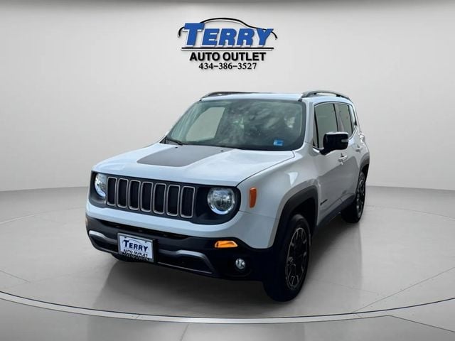 Pre-Owned 2023 Jeep Renegade Latitude - photo - 3