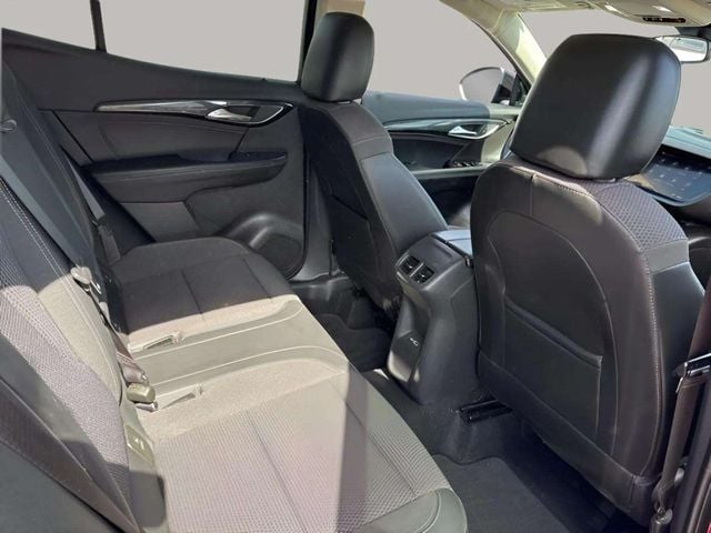 Pre-Owned 2023 Buick Envision Preferred - photo - 18