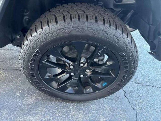 Pre-Owned 2023 Jeep Wrangler Sahara 4xe - photo - 14