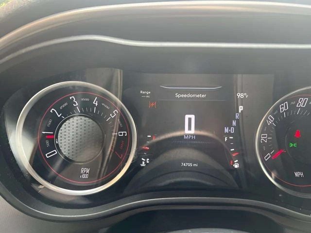 Pre-Owned 2021 Dodge Challenger SXT - photo - 7