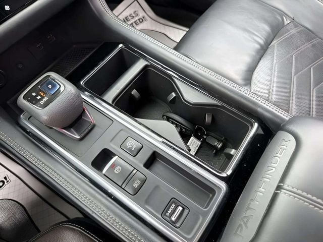 Pre-Owned 2022 Nissan Pathfinder Platinum - photo - 20
