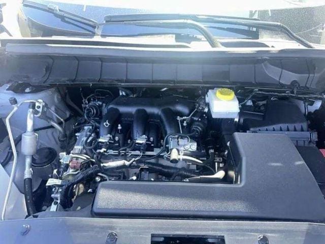 Pre-Owned 2025 Nissan Pathfinder SV - photo - 17