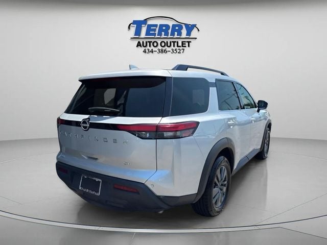 Pre-Owned 2024 Nissan Pathfinder SV - photo - 8