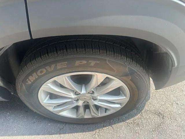 Pre-Owned 2023 Chevrolet TrailBlazer LS - photo - 17