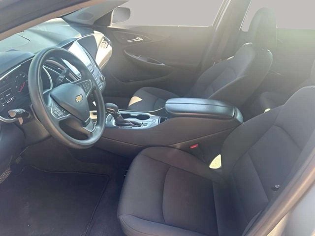 Pre-Owned 2023 Chevrolet Malibu LT - photo - 6