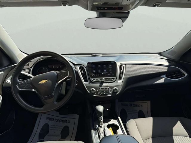 Pre-Owned 2024 Chevrolet Malibu LT - photo - 8