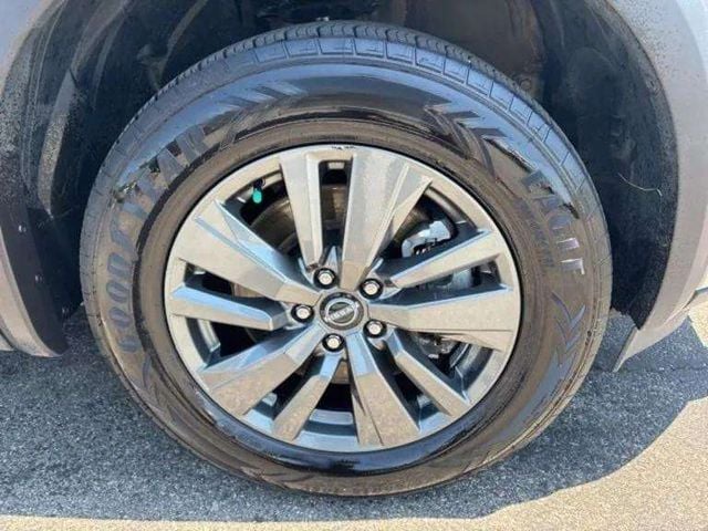 Pre-Owned 2024 Nissan Pathfinder SV - photo - 14