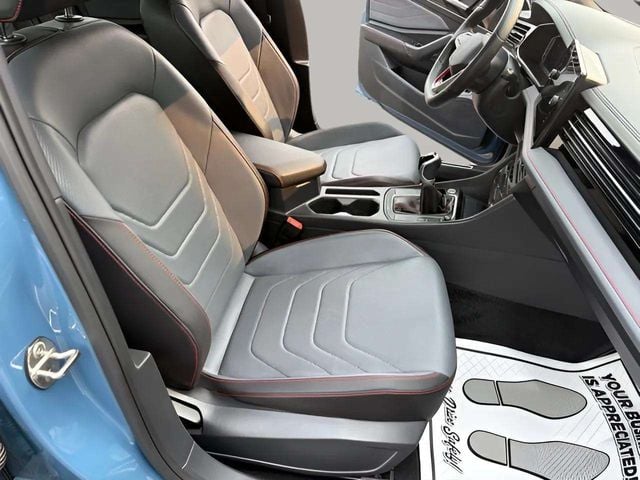Pre-Owned 2025 Volkswagen Jetta GLI 2.0T Autobahn - photo - 23