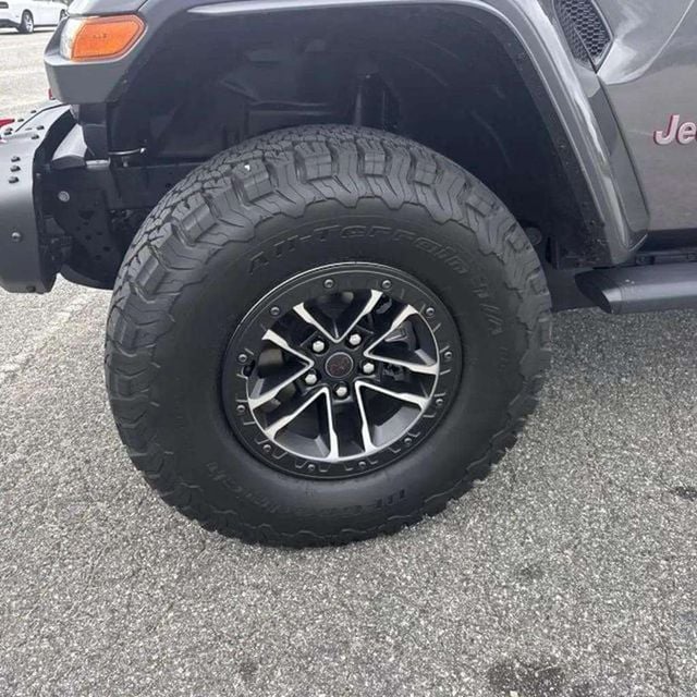 Pre-Owned 2026 Jeep Wrangler Rubicon X - photo - 15