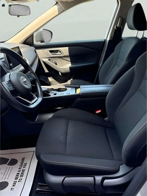 Pre-Owned 2024 Nissan Rogue S - photo - 20