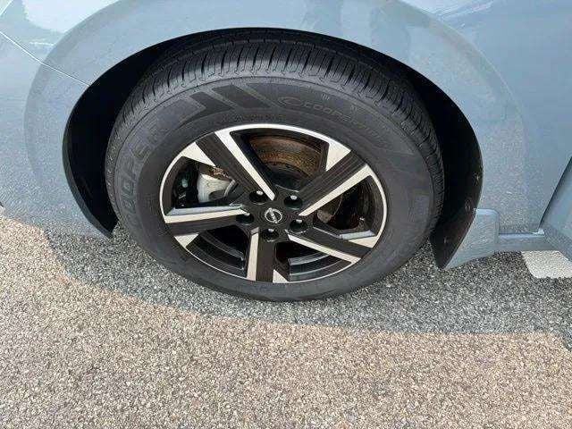 Pre-Owned 2024 Nissan Sentra SV - photo - 27