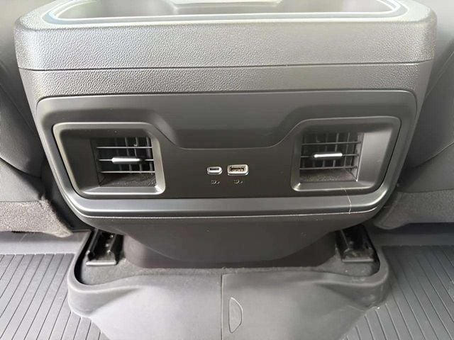 Pre-Owned 2024 Chevrolet Silverado 1500 LT Trail Boss - photo - 8
