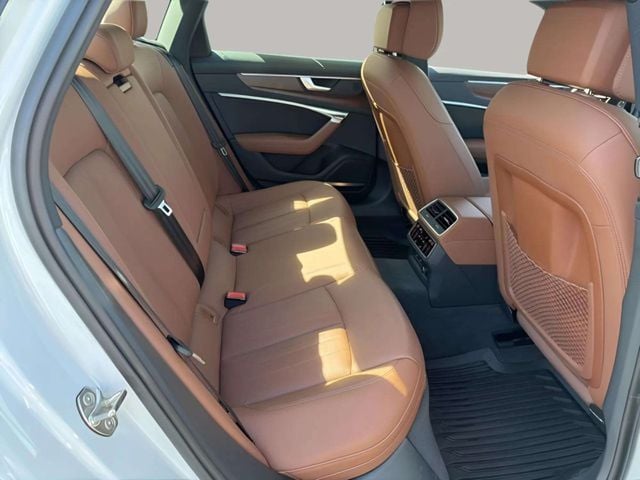 Pre-Owned 2023 Audi A6 45 Premium - photo - 3