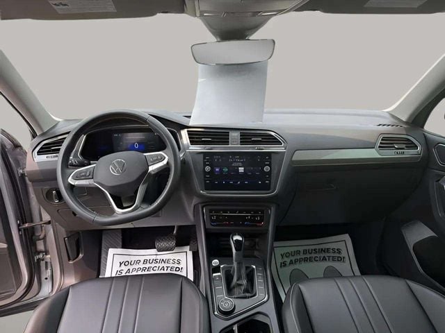 Pre-Owned 2023 Volkswagen Tiguan 2.0T SE - photo - 8