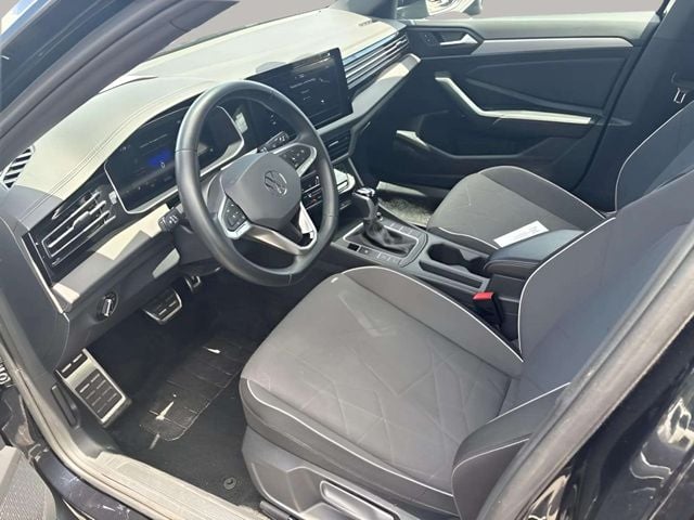 Pre-Owned 2025 Volkswagen Jetta 1.5T Sport - photo - 14