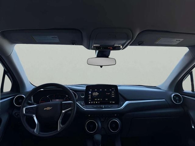 Pre-Owned 2025 Chevrolet Blazer LT - photo - 12