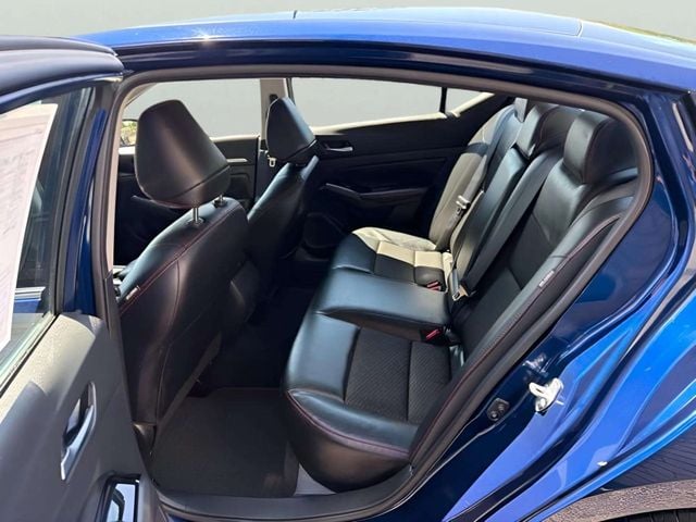Pre-Owned 2024 Nissan Altima 2.5 SR - photo - 7