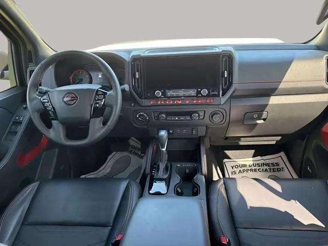 Pre-Owned 2025 Nissan Frontier PRO-4X - photo - 14